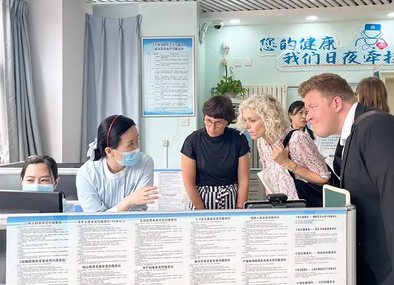Delegationen fra SST og ISM p&aring; f&oslash;rste bes&oslash;g hos Chinese Medical Association i Beijin